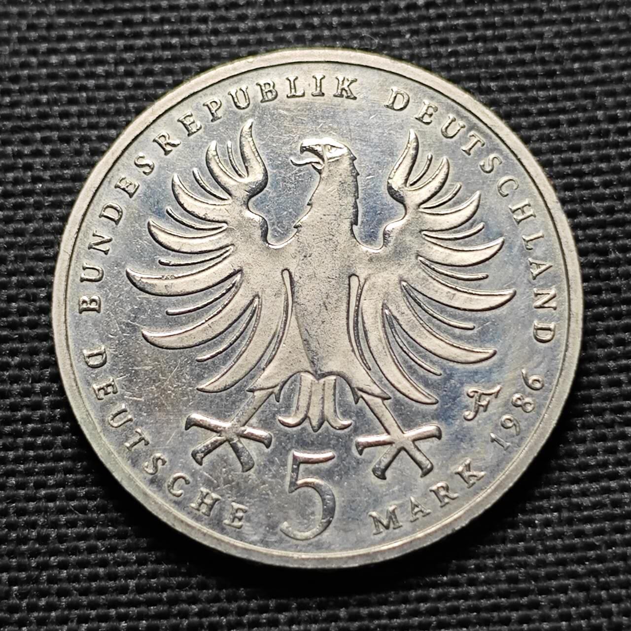 KK钱币收藏小铺  第399期  百期特拍（四拍之三）2月预留时间 周末发货  1986德国5马克纪念币 好品