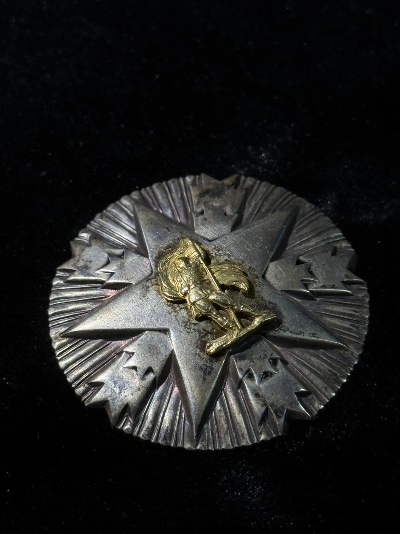 欢庆春节！戎马世界章牌大赏第111期春节大拍 南斯拉夫三级军事功勋，银制，轮改针版