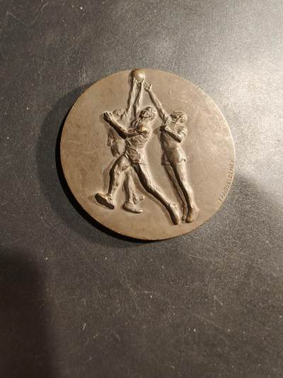 老王徽章第181期 - 法国篮球运动大铜章    直径50mm    重量56g