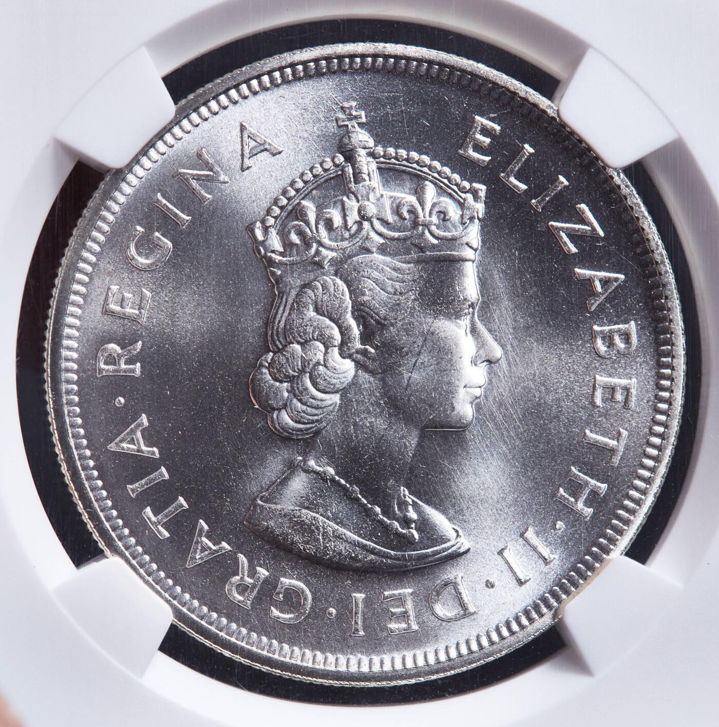 【俄甄集藏】马年新春第一拍 2026年(048)02-25星期三 晚 19:30 全场包邮 英属百慕大1959年伊丽莎白二世1克朗大银币，NGC MS67，原卷曝光顶级分数，该自治领独立发行的首枚钱币，28.28克，92.5%银，发行量10000枚