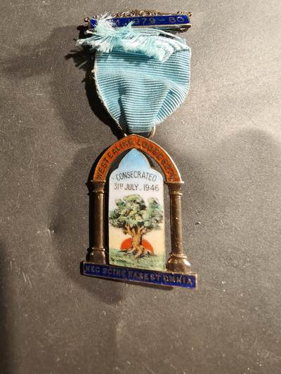 老王徽章第181期 - 英国共济会奖章    925银镀金珐琅    30g