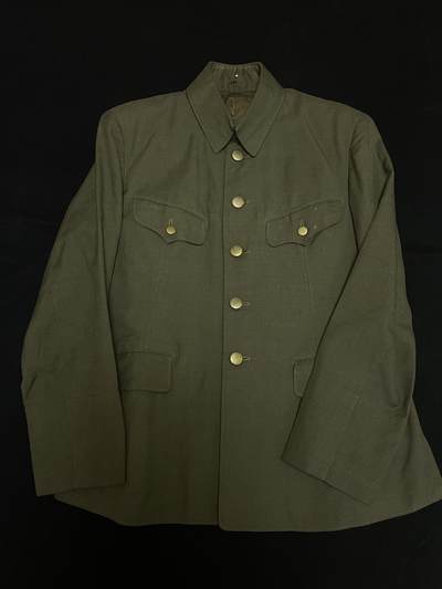 杂勋专场 - 二战日本早期极美品将校98，无损，材料非常好。领扣没有怎么氧化，有原主人姓刺绣。领围40,肩宽45,袖长58，衣长70,胸围102