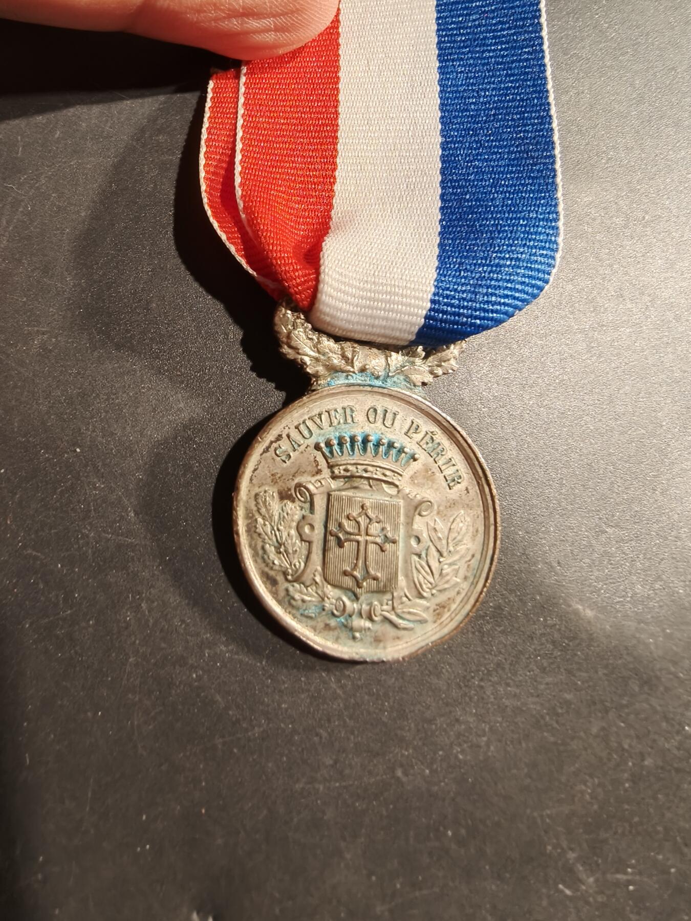 老王徽章第181期 法国银级朗格多克地区救生员协会奖章