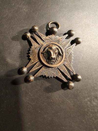 老王徽章第181期 - 英国野牛兄弟会奖章    925银    21.7g