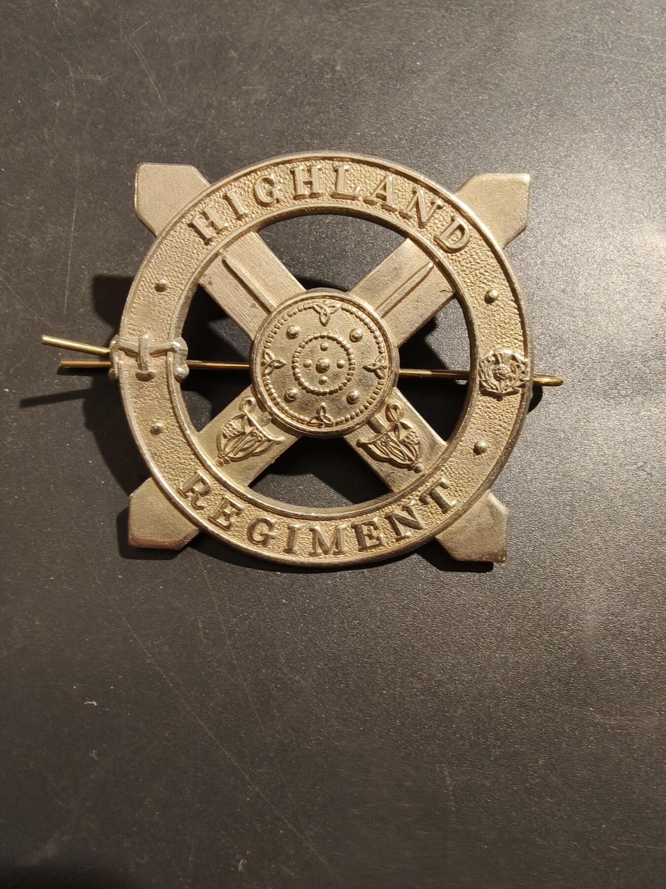 老王徽章第181期 英国陆军高地团帽徽    一战时期