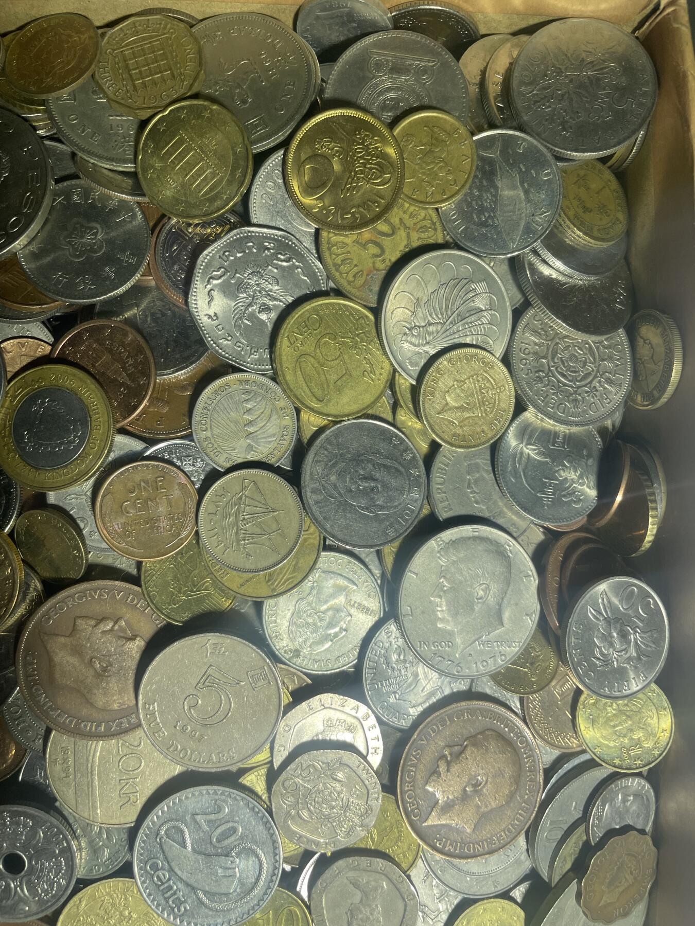 回流0207 外币13斤（无日本币）