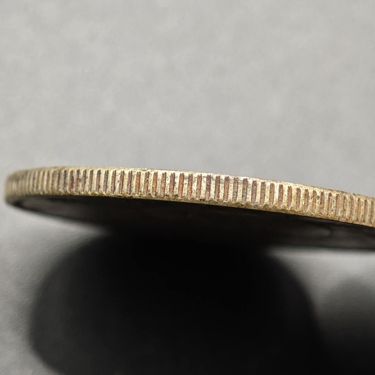 【淘币小摊】实时拍第八百七十拍   银币套币场    年前最后一场周一预留全部发出 本场无中意拍品可私信周日发货请更换最新收货地址不方便收货的请勿参拍或者顺丰到付 中华民国三年袁大头银币银质有小坑存疑