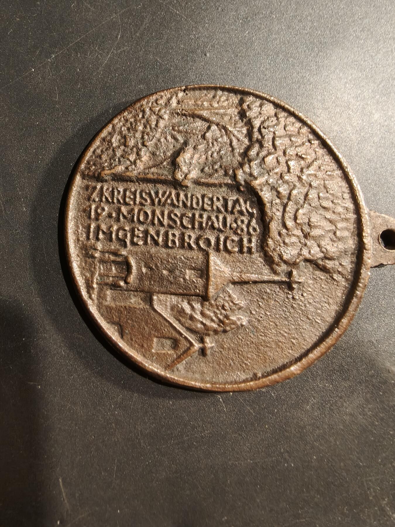 老王徽章第181期 德国蒙绍1986年徒步行军纪念章