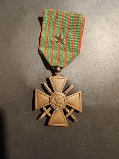 老王徽章第181期 - 法国1918版战争十字奖章   一颗铜星勋饰
