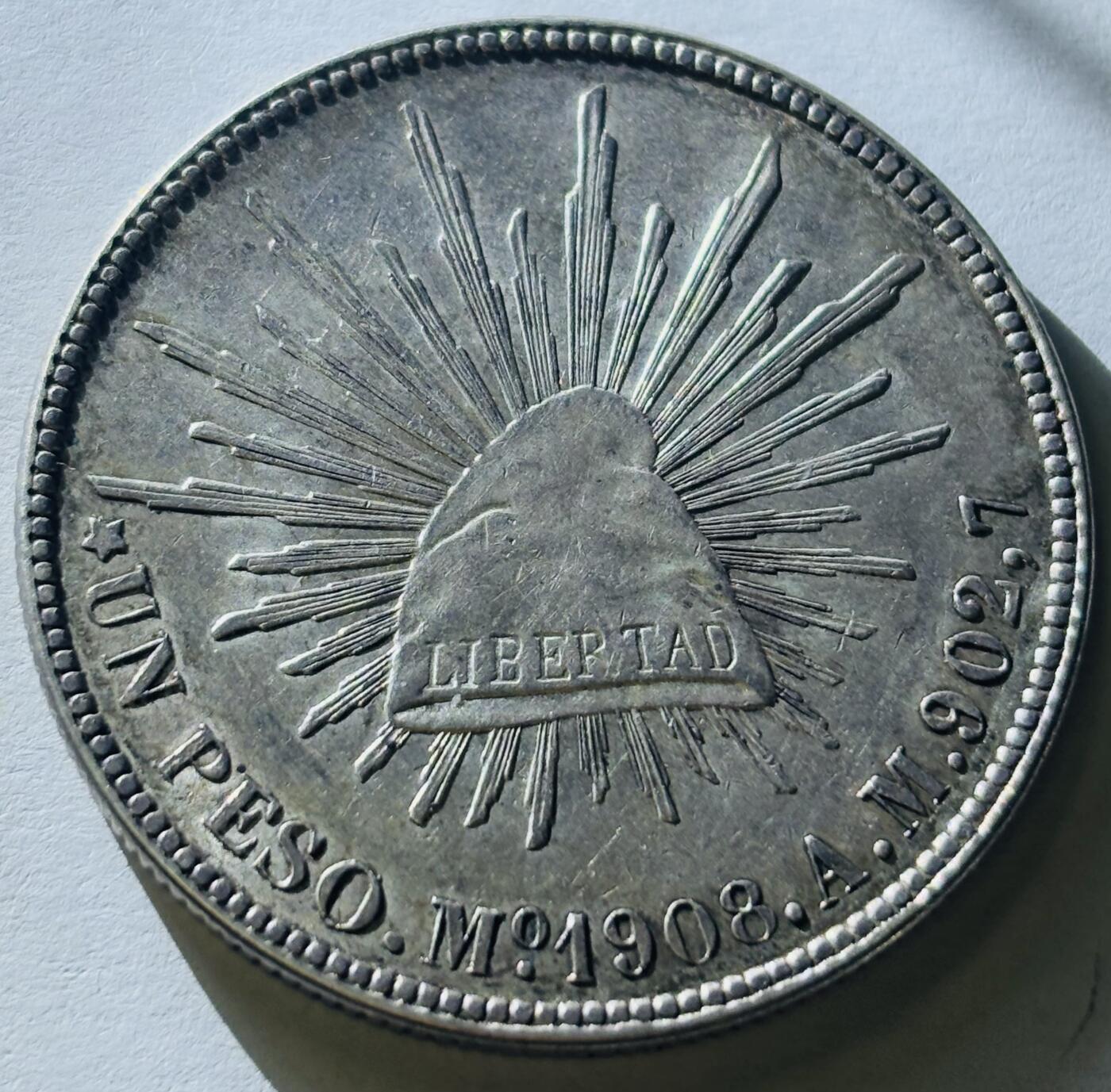 【金马踏春，泉马奔腾】2026 年新年贺岁场，（定于年初五接财神截拍）祝各位老板马到成功，马上有钱，愿岁岁平安喜乐顺遂 1908 年墨西哥鹰洋银元 1 比索，27 克，902 银，难得一见裸币光品，蛇鹰羽翼清晰