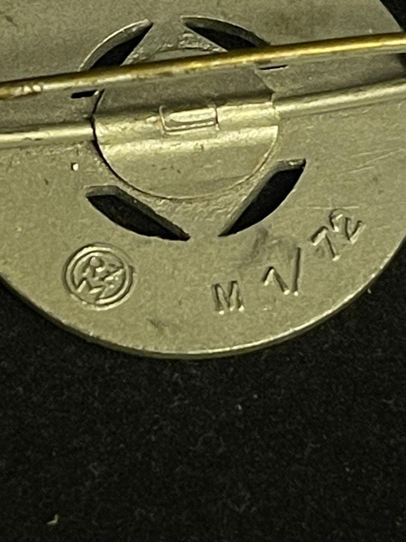 杂勋专场 德国德三HJ青年团熟练技能徽章，背打RZM M1/72厂标（Fritz Zimmermann）