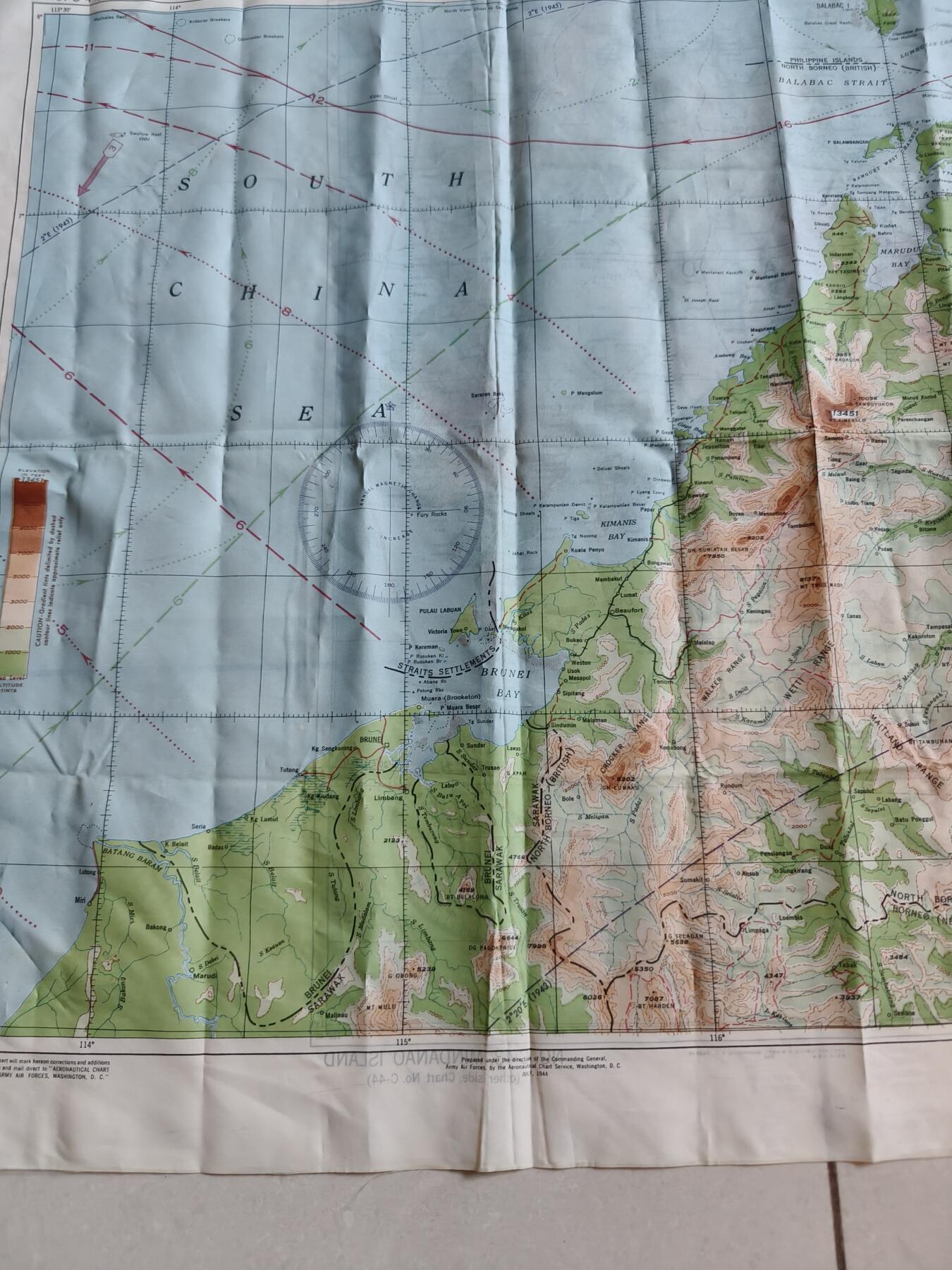 老王徽章第181期 美国二战陆军航空兵逃生图      东南亚战区     两面分别为菲律宾棉兰老岛和马来西亚北婆罗洲        尺寸约100×60cm       少见地区