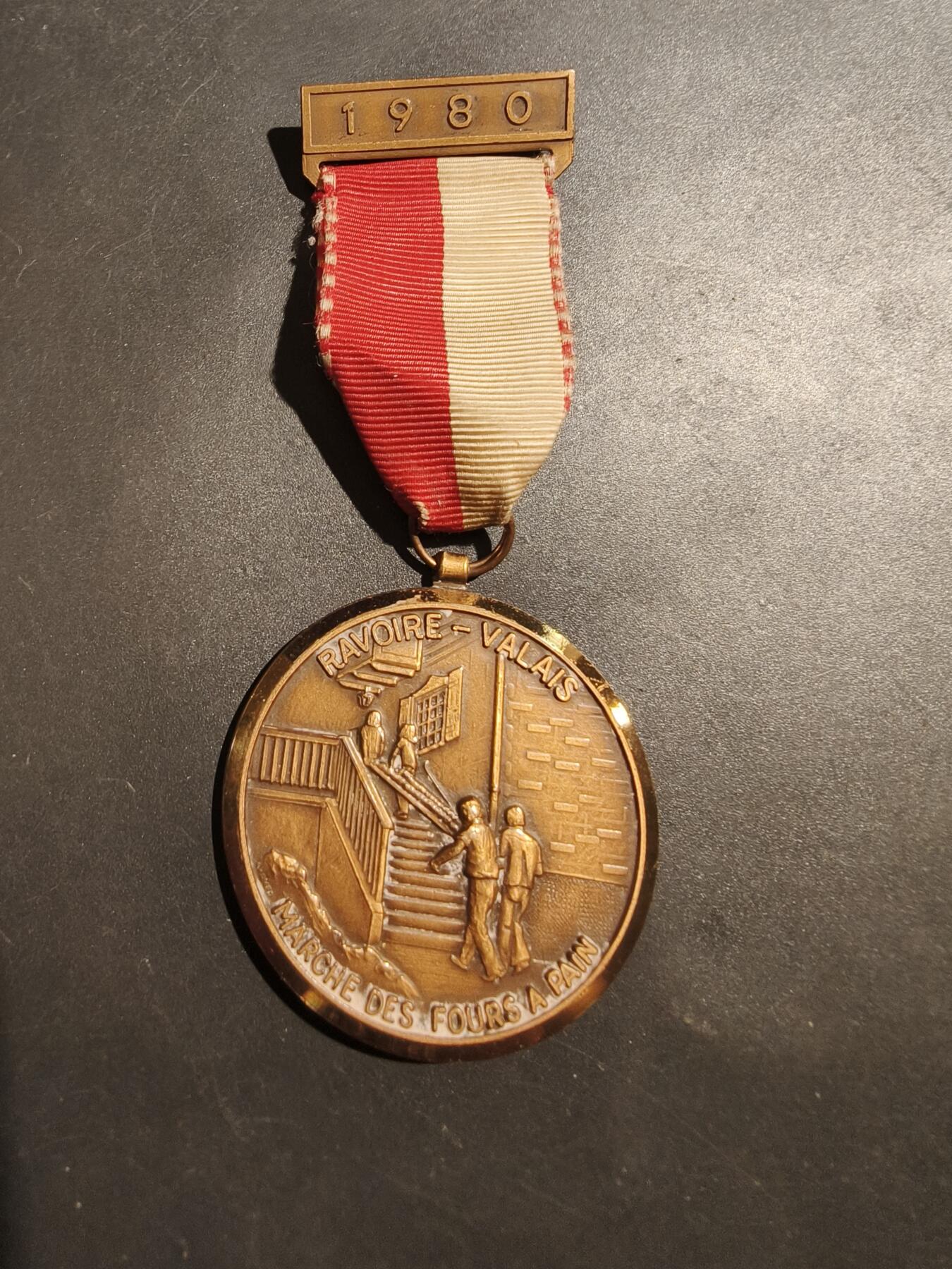 老王徽章第181期