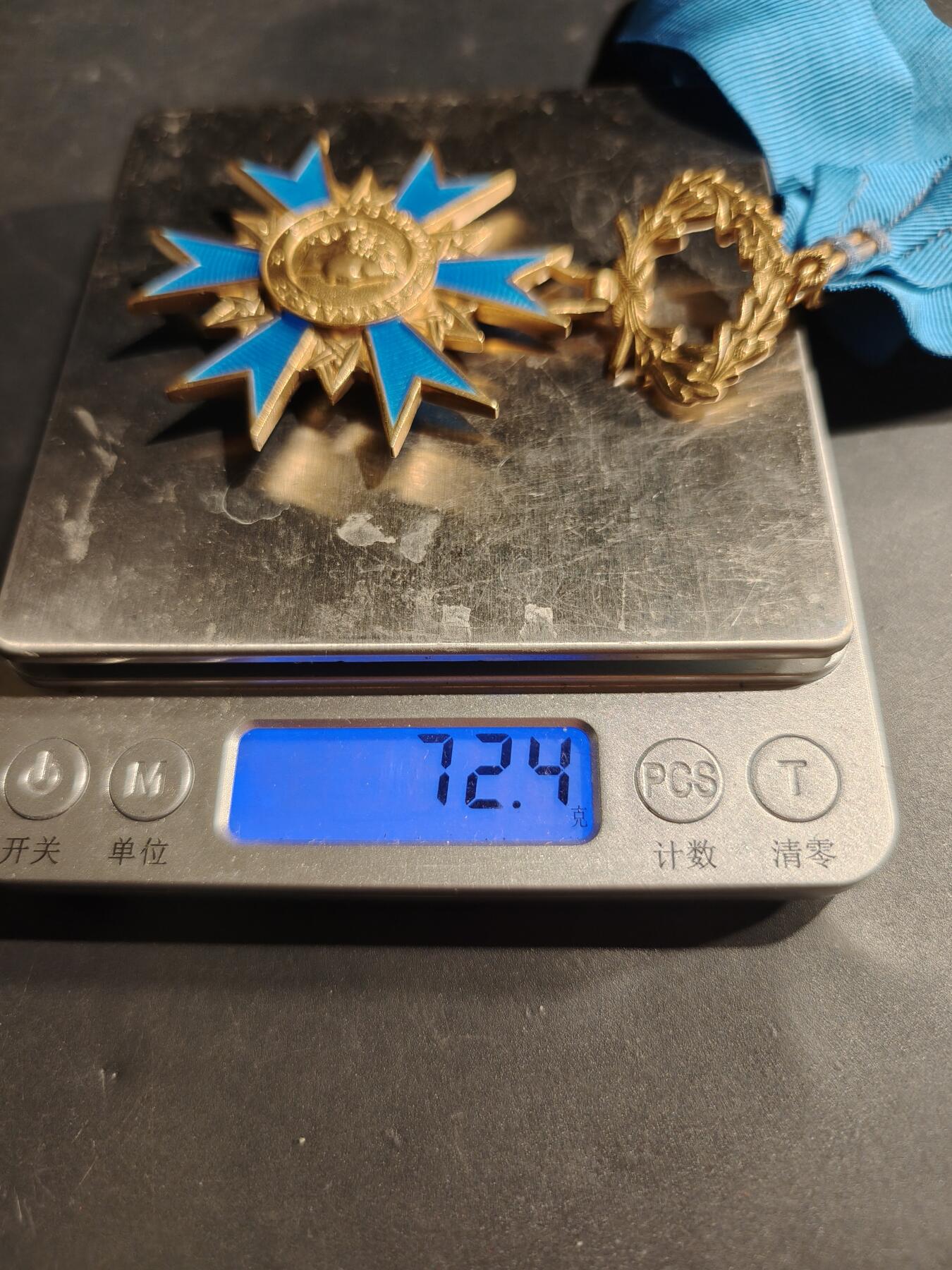 老王徽章第181期 法国指挥官级国家功勋勋章    原盒好品珐琅    925银镀金     章重74.9g