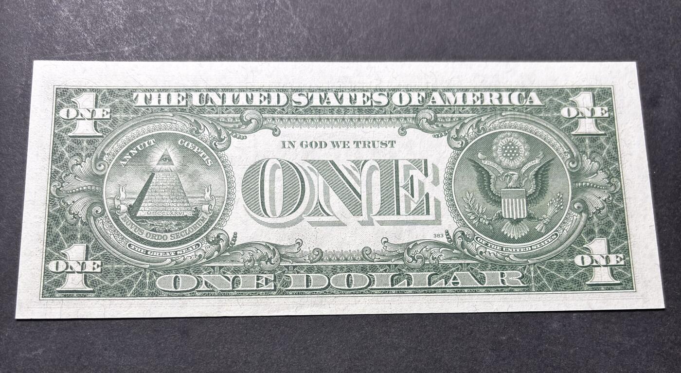 【金马踏春，泉马奔腾】2026 年新年贺岁场，（定于年初五接财神截拍）祝各位老板马到成功，马上有钱，愿岁岁平安喜乐顺遂 全新少见 1957 年蓝印版美国 1 美元，尾号 539