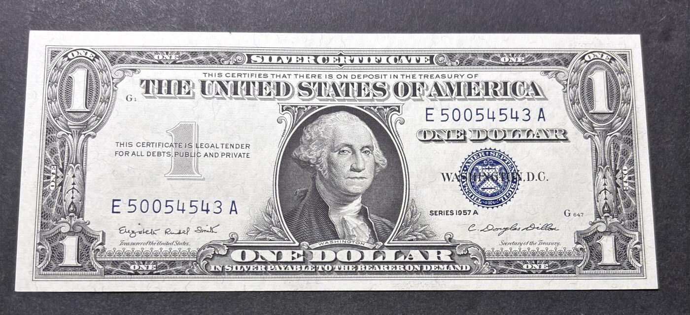 【金马踏春，泉马奔腾】2026 年新年贺岁场，（定于年初五接财神截拍）祝各位老板马到成功，马上有钱，愿岁岁平安喜乐顺遂 全新少见 1957 年蓝印版美国 1 美元，尾号 543