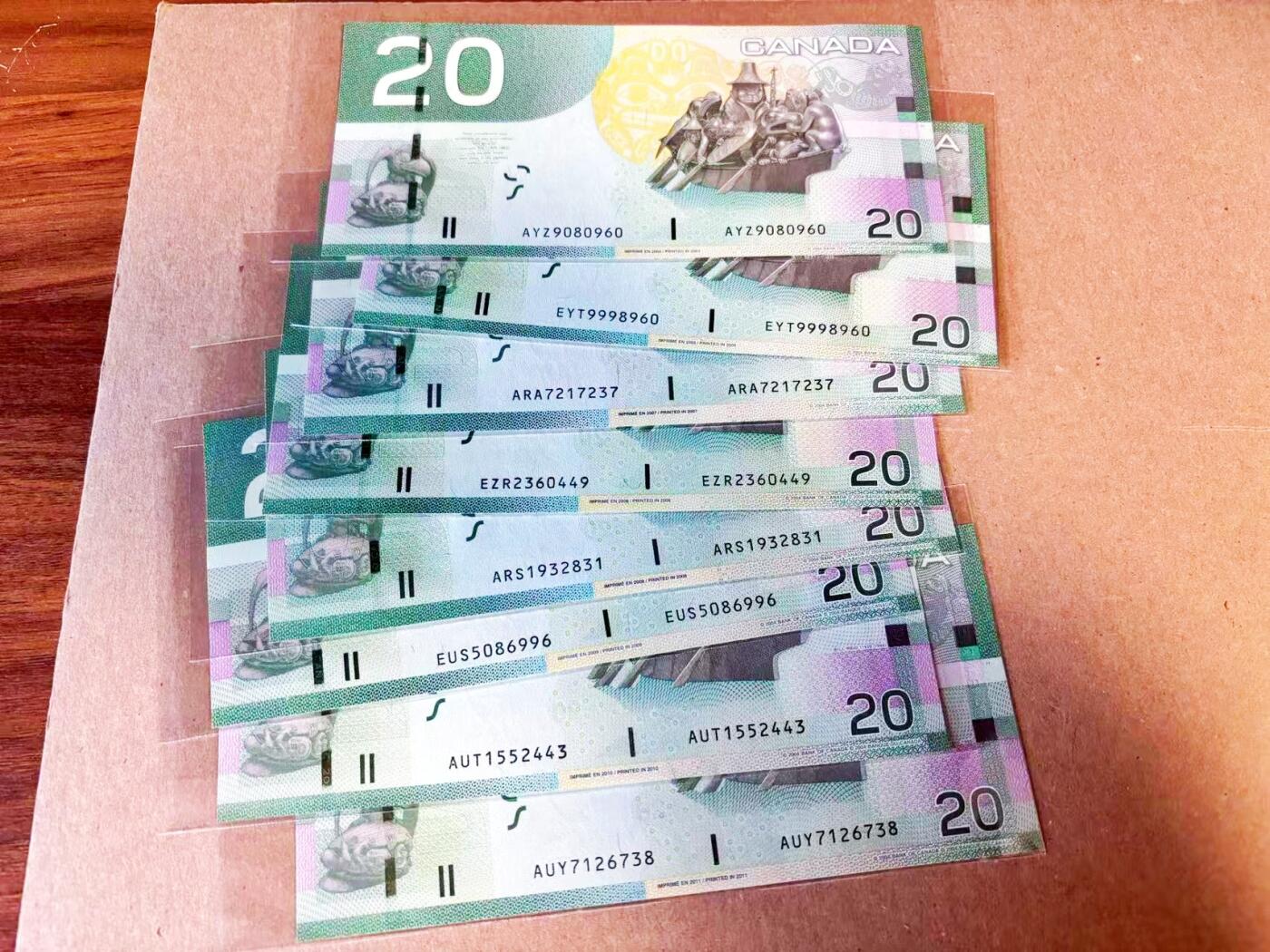 【Blue Auction】世界纸币精拍第785期——18级TOP拍卖/信誉/品质/专业/高效💫 【一组8张不同冠号及所有年份 含无47】加拿大 2004-2011年20元 全新UNC