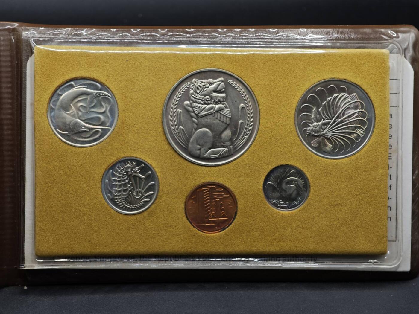 【淘币小摊】实时拍第八百七十拍   银币套币场    年前最后一场周一预留全部发出 本场无中意拍品可私信周日发货请更换最新收货地址不方便收货的请勿参拍或者顺丰到付 新加坡1981年鸡年生肖套币