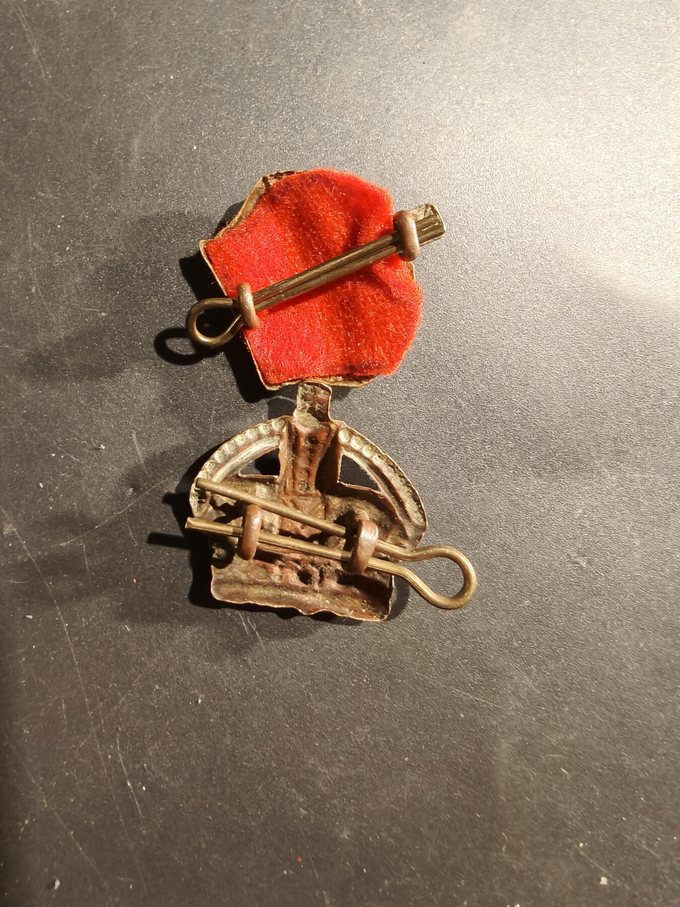 老王徽章第181期 英国军衔配饰一组    都铎王冠    一战时期