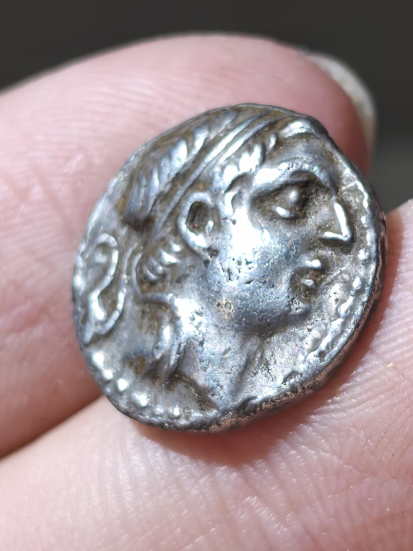 星盘世界钱币二月二十一日初五 世界古典币春节精品大拍 祝各位藏友马年大吉-新年新气象！ 稀有美品！塞琉古帝国-德米特里乌斯一世救世主 1德拉克马银币 埃克巴坦那造币（今伊朗哈马丹）背面阿波罗坐像 少见的米底地区塞琉古银币