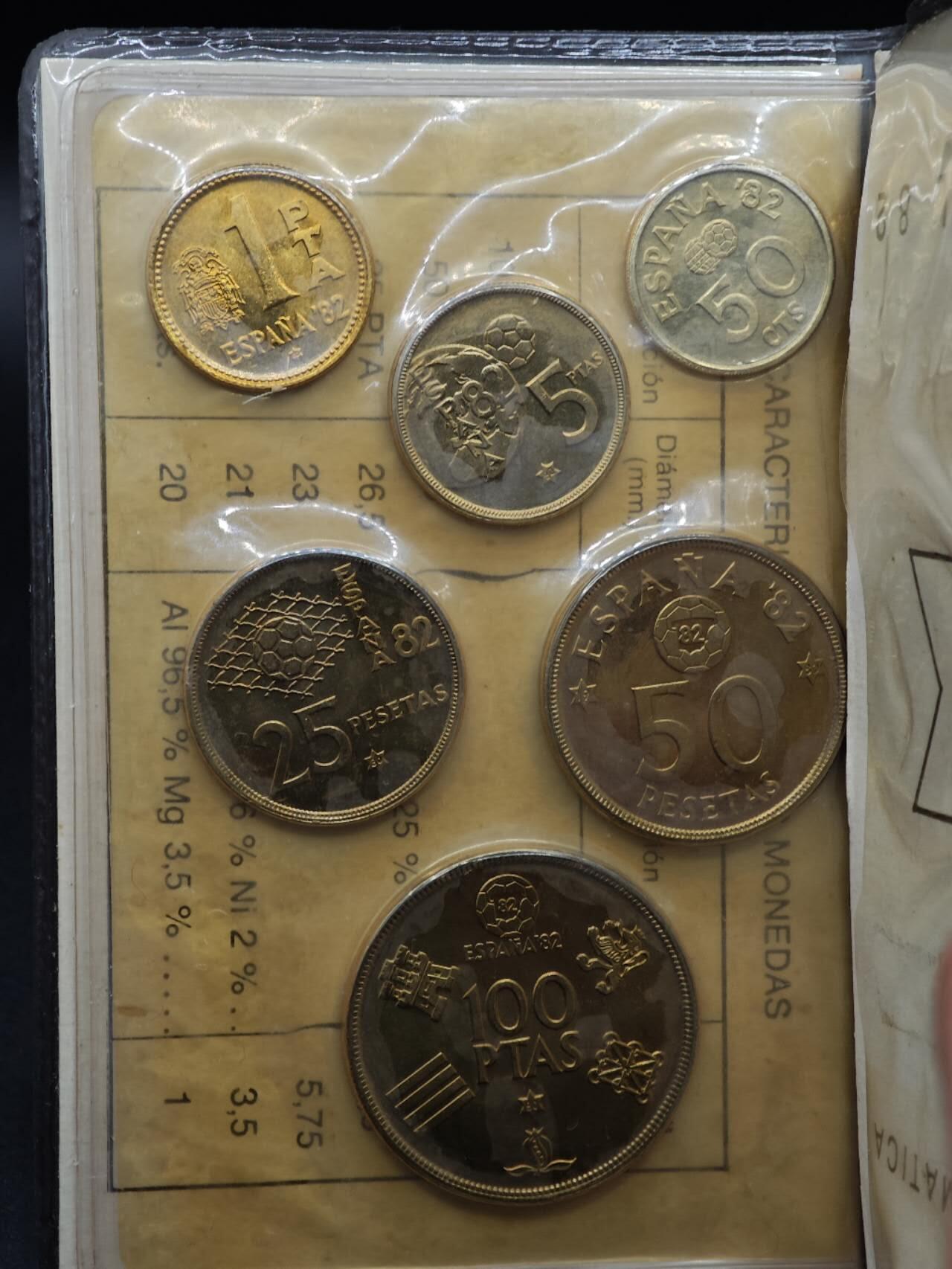 【淘币小摊】实时拍第八百七十拍   银币套币场    年前最后一场周一预留全部发出 本场无中意拍品可私信周日发货请更换最新收货地址不方便收货的请勿参拍或者顺丰到付 西班牙1980年套币