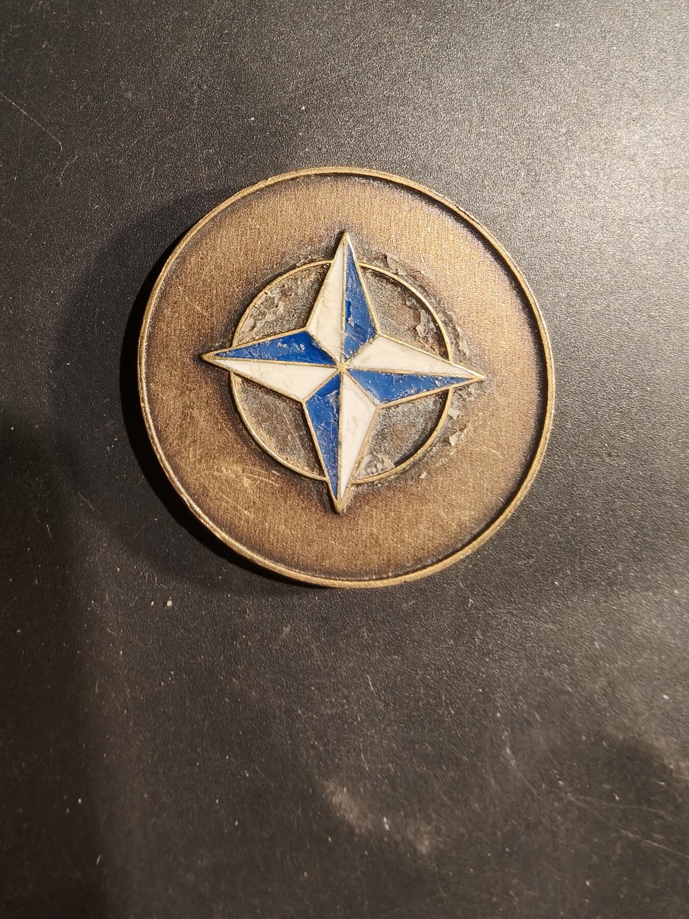 老王徽章第181期 意大利北约维和任务纪念章    直径43mm    重量36.8g