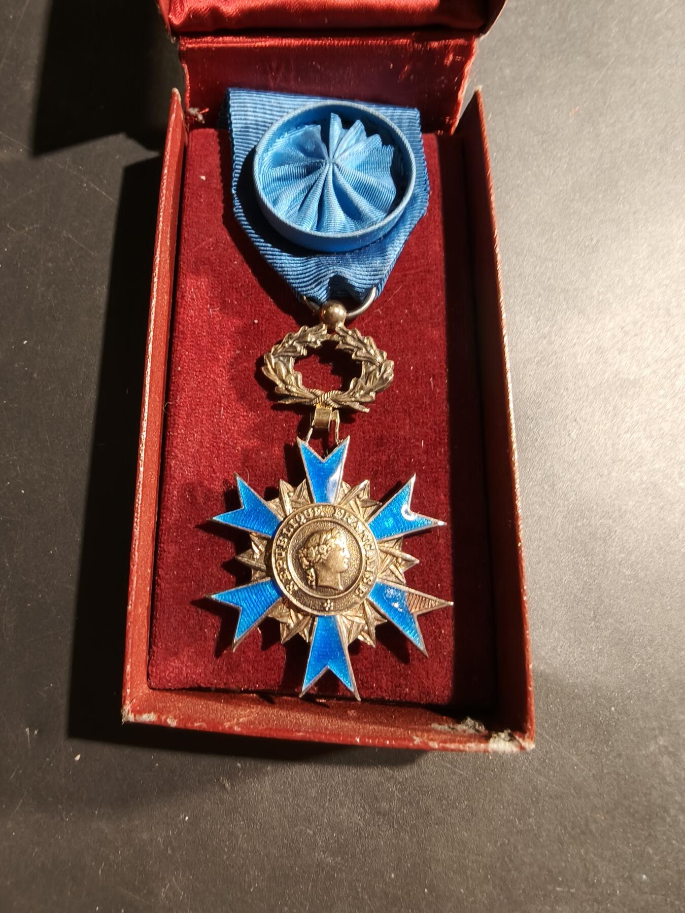 老王徽章第181期