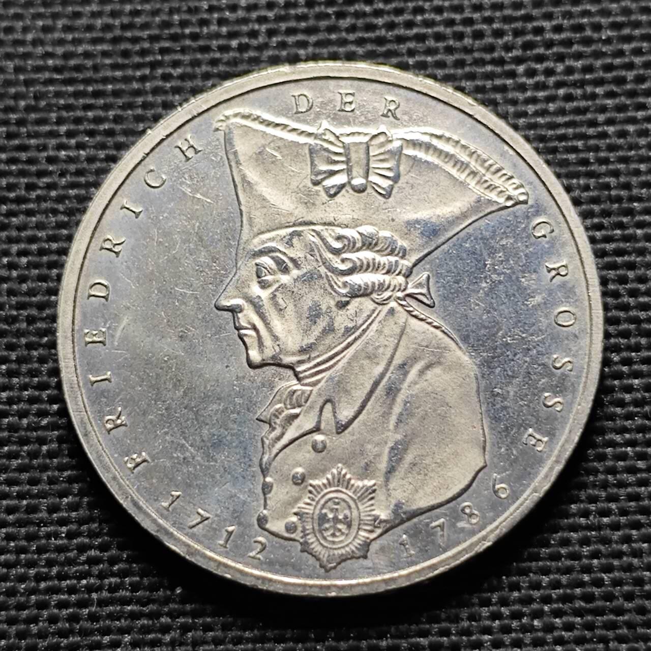 KK钱币收藏小铺  第399期  百期特拍（四拍之三）2月预留时间 周末发货  1986德国5马克纪念币 好品