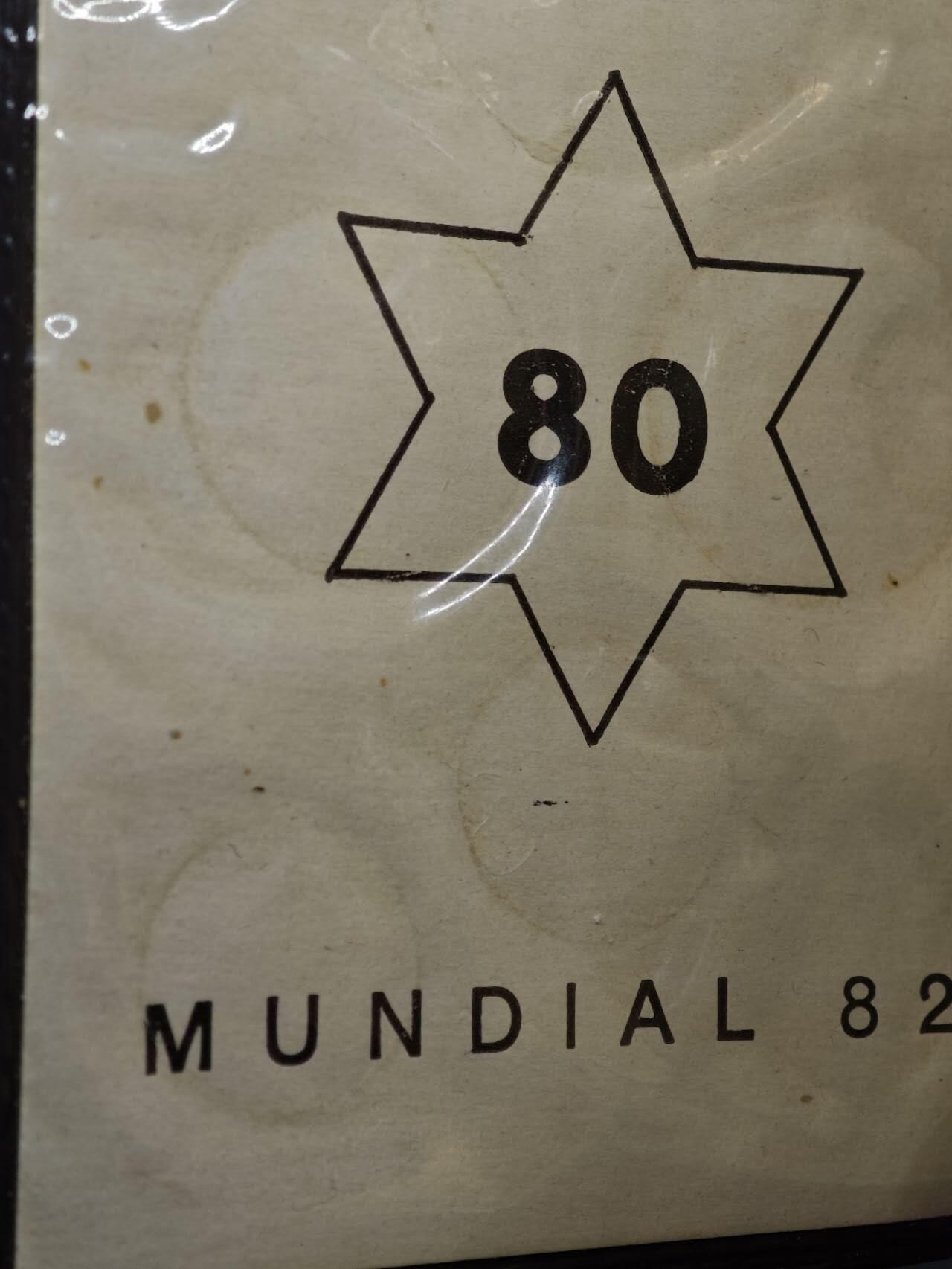 【淘币小摊】实时拍第八百七十拍   银币套币场    年前最后一场周一预留全部发出 本场无中意拍品可私信周日发货请更换最新收货地址不方便收货的请勿参拍或者顺丰到付 西班牙1980年套币