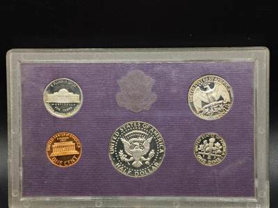 【淘币小摊】实时拍第八百七十拍   银币套币场    年前最后一场周一预留全部发出 本场无中意拍品可私信周日发货请更换最新收货地址不方便收货的请勿参拍或者顺丰到付 - 美国1985年精制套币