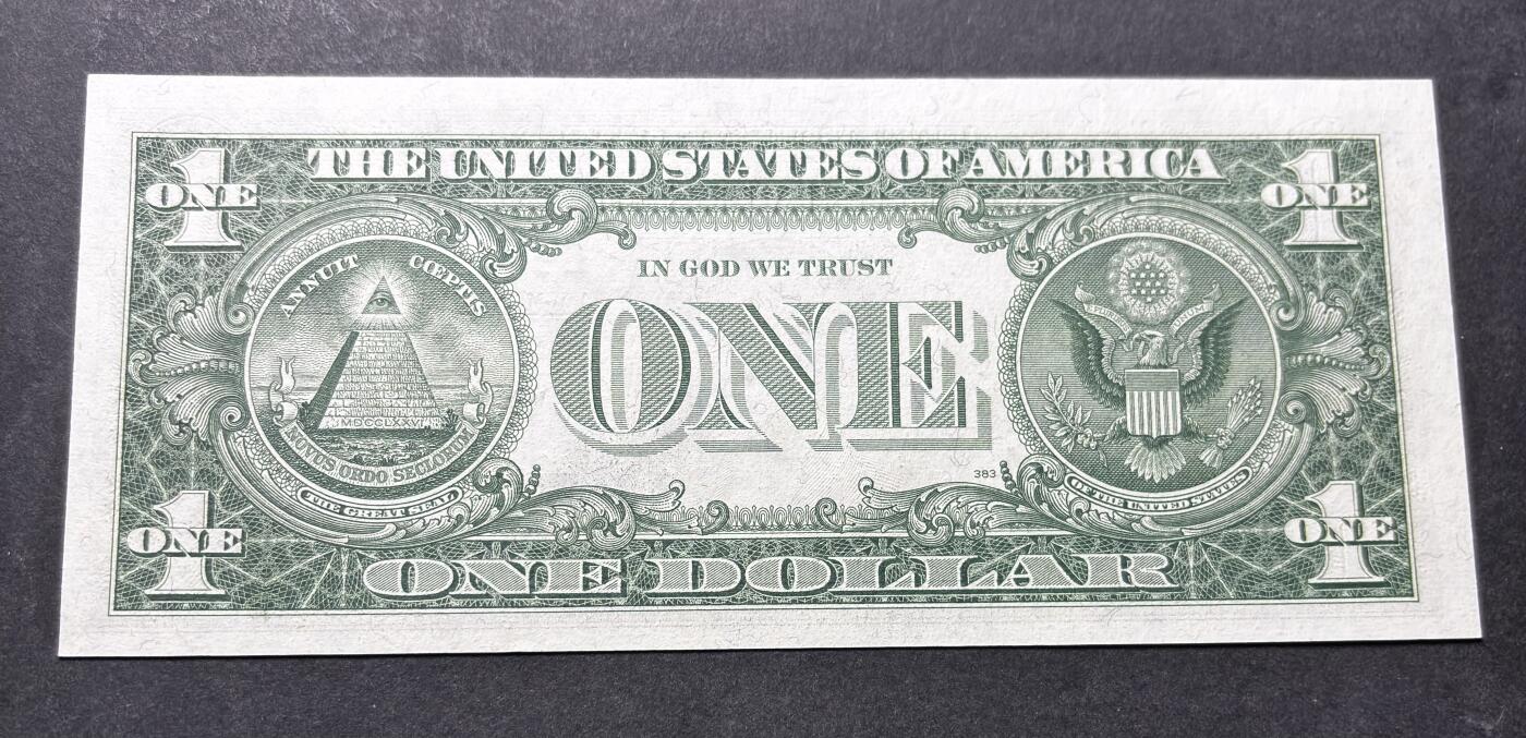 【金马踏春，泉马奔腾】2026 年新年贺岁场，（定于年初五接财神截拍）祝各位老板马到成功，马上有钱，愿岁岁平安喜乐顺遂 全新少见 1957 年蓝印版美国 1 美元，尾号 540 人三号