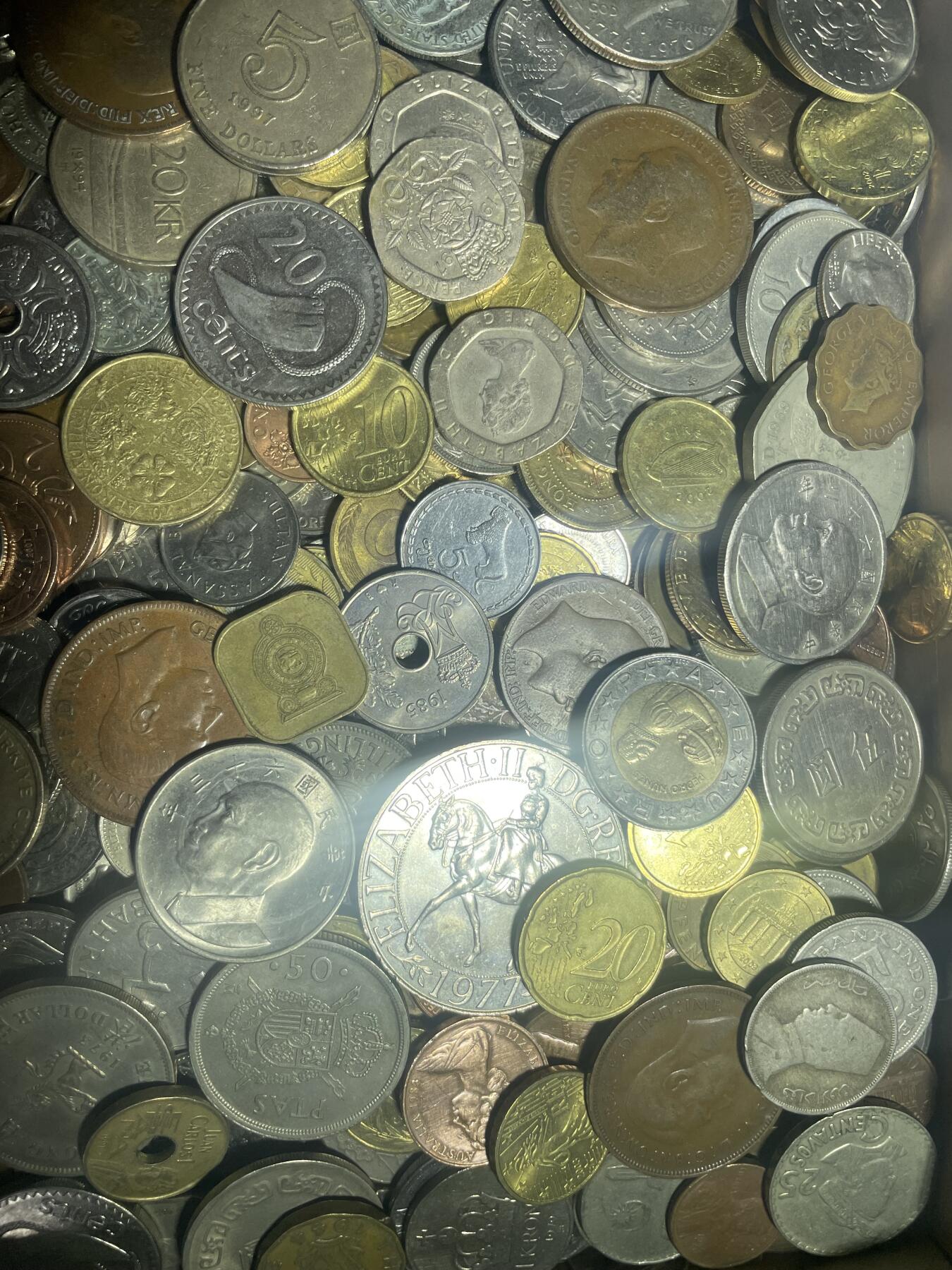 回流0207 外币13斤（无日本币）