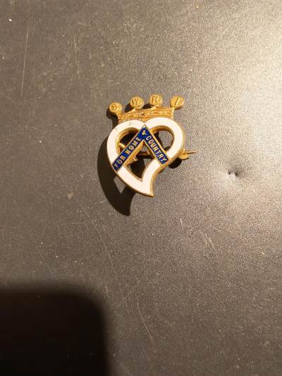 老王徽章第181期 - 英国皇家女子后备军团证章   二战时期   铜质珐琅