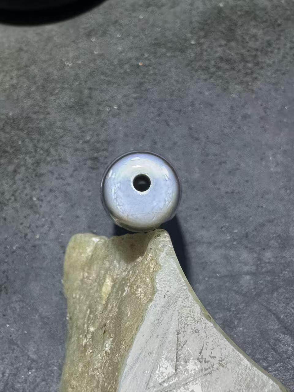 藏传度母随形天珠一颗，