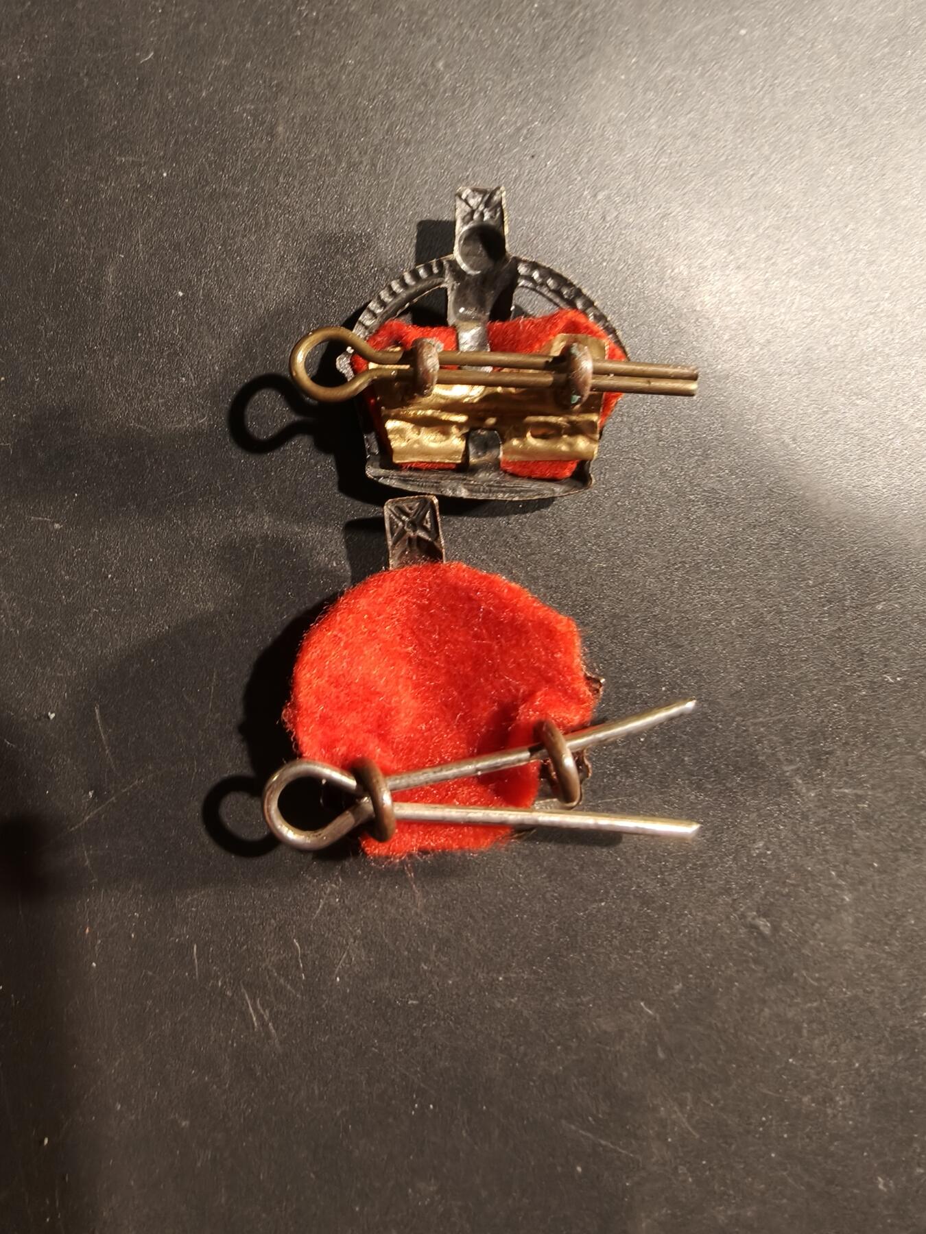 老王徽章第181期 英国军衔配饰一组    都铎王冠    一战时期