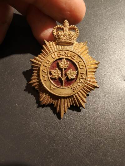 老王徽章第181期 - 英联邦皇家加拿大卫队帽徽     女王早期铜版