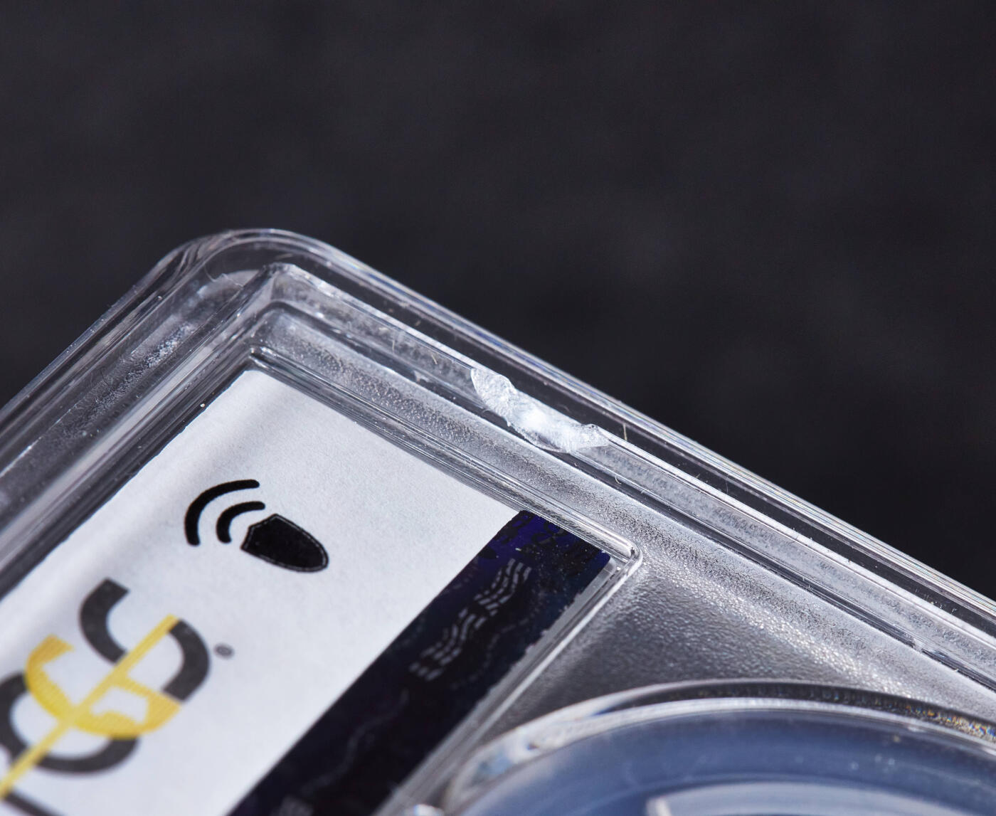 【俄甄集藏】马年新春第一拍 2026年(048)02-25星期三 晚 19:30 全场包邮 中国1985年长城版五角铜币，PCGS MS62，五彩包浆，原光品相，评级盒有小磕碰，见详图