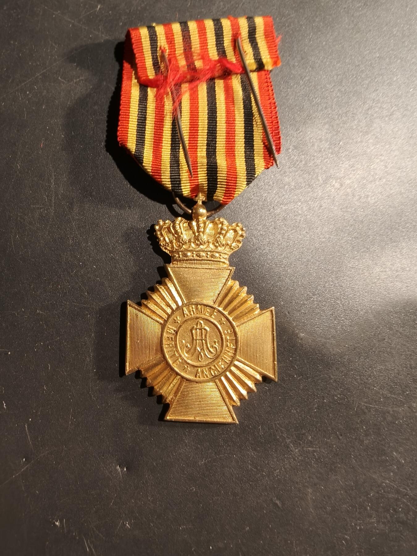 老王徽章第181期 比利时军事奖章   早期单法语版