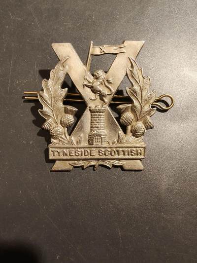 老王徽章第181期 - 英国泰恩赛德苏格兰人步兵团帽徽    一战时期