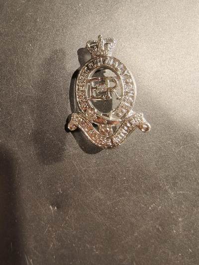 老王徽章第181期 - 英国皇家通信团领章    女王时期