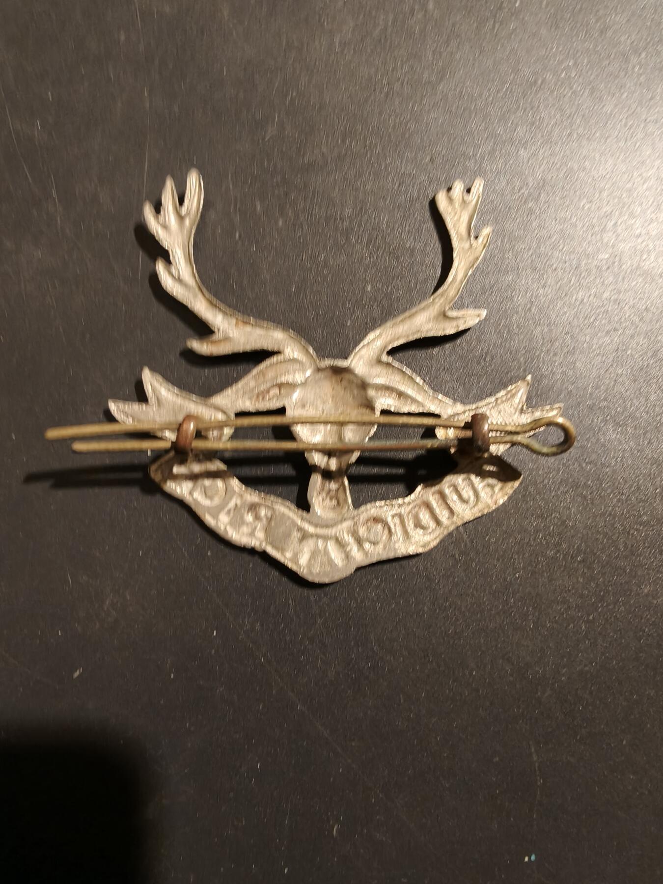 老王徽章第181期 英国苏格兰西福斯高地步兵团帽徽    一战时期