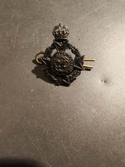 老王徽章第181期 - 英国皇家陆军牧师部帽徽    一战时期