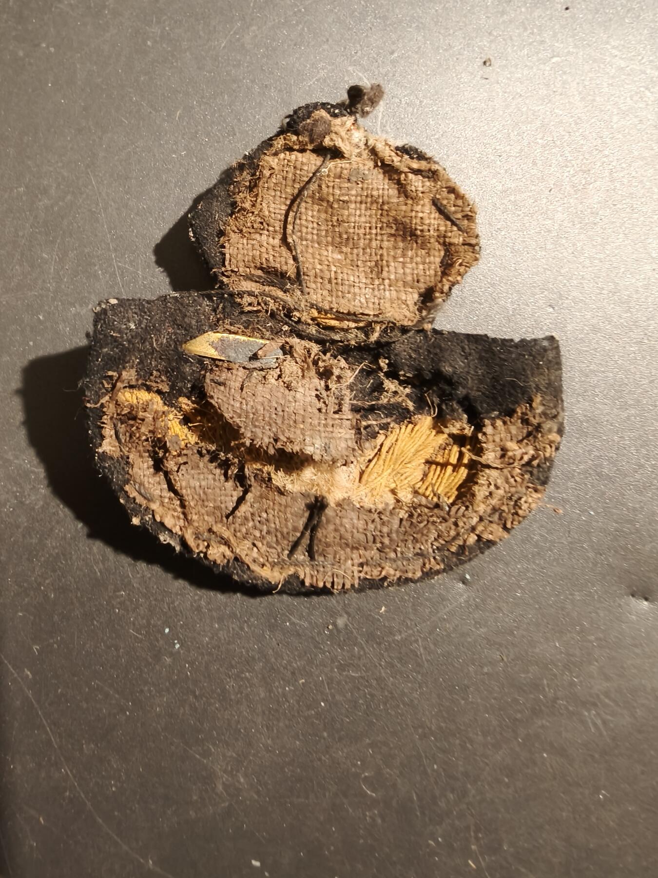 老王徽章第181期 英国皇家空军士官大檐帽帽徽    刺绣版    二战时期