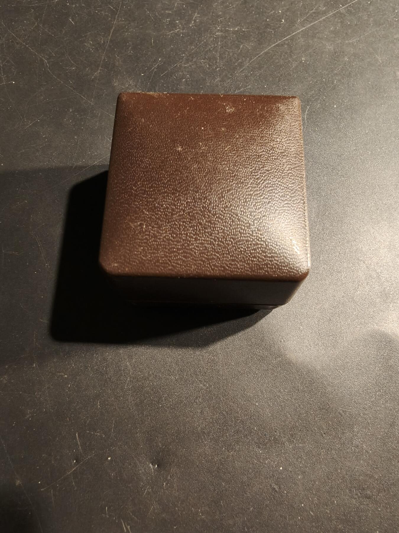 老王徽章第181期 法国圣心大教堂纪念章    原盒     直径40mm    重量29.5g