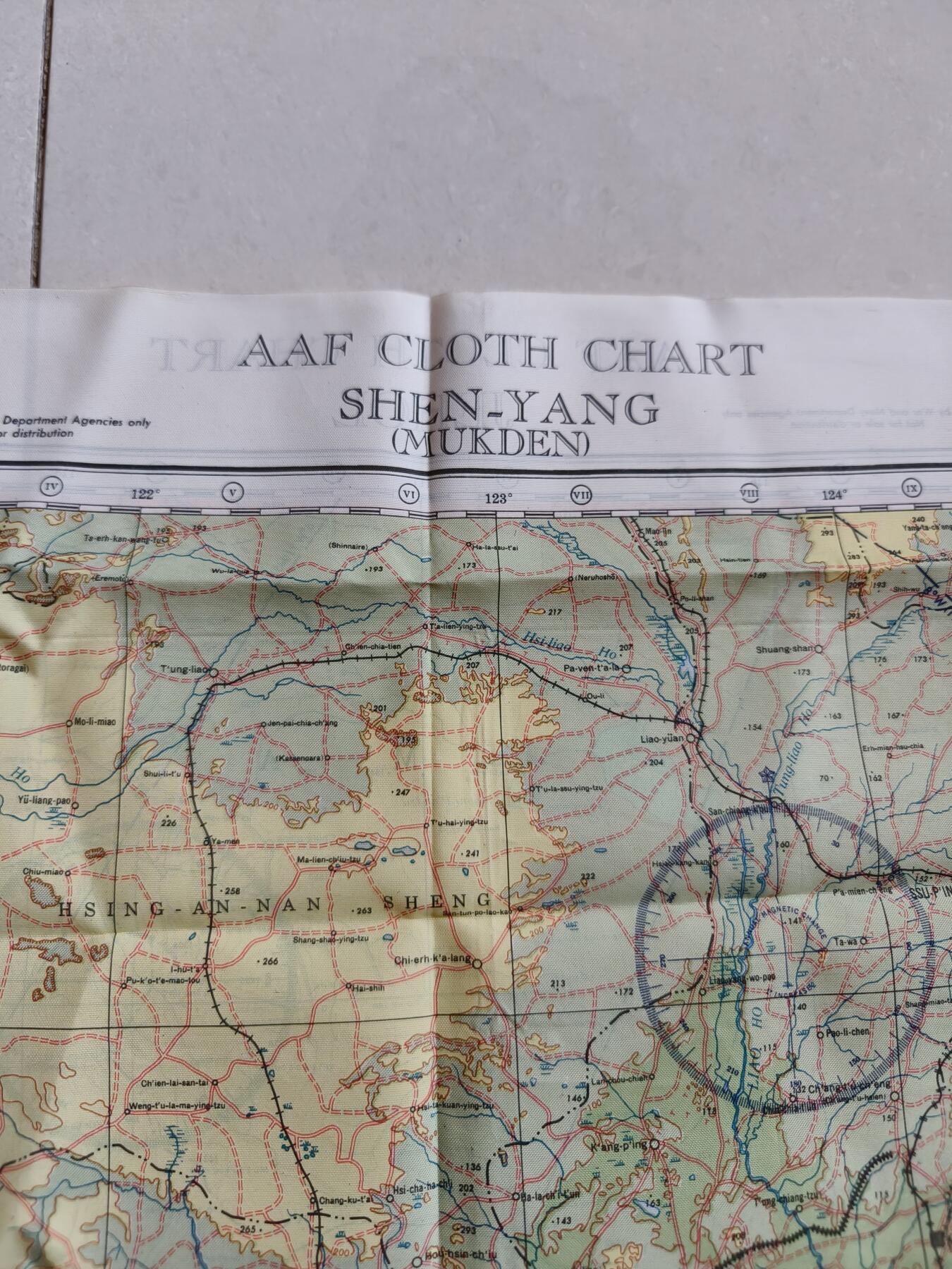 老王徽章第181期 美国二战陆军航空兵逃生图     中国战区      沈阳市+热河省     尺寸约60×60cm     少见版本