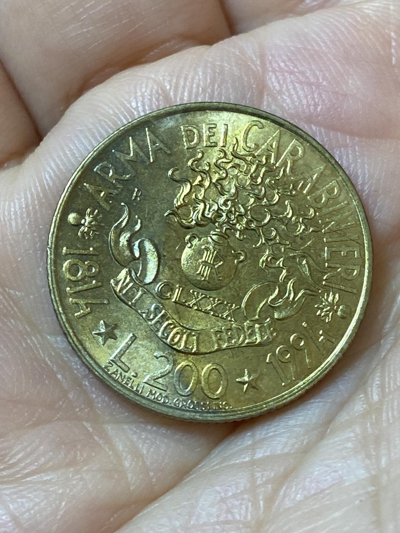 2026年第二十一场(总第一百九十场）外国好品散币场(免佣金) 意大利🇮🇹1994年200里拉(宪兵队成立180周年纪念币)