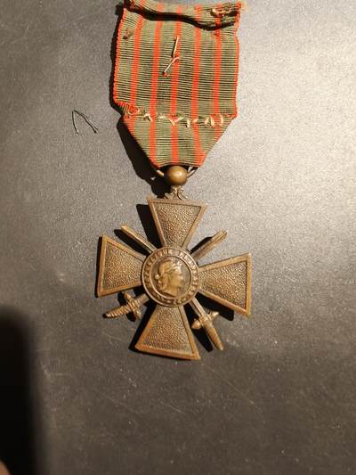 老王徽章第181期 - 法国1918版战争十字奖章   一颗铜星勋饰