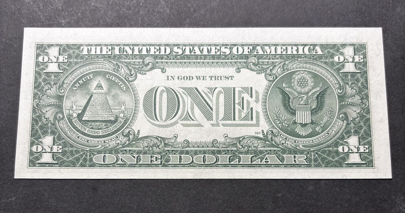 【金马踏春，泉马奔腾】2026 年新年贺岁场，（定于年初五接财神截拍）祝各位老板马到成功，马上有钱，愿岁岁平安喜乐顺遂 全新少见 1957 年蓝印版美国 1 美元，尾号 534