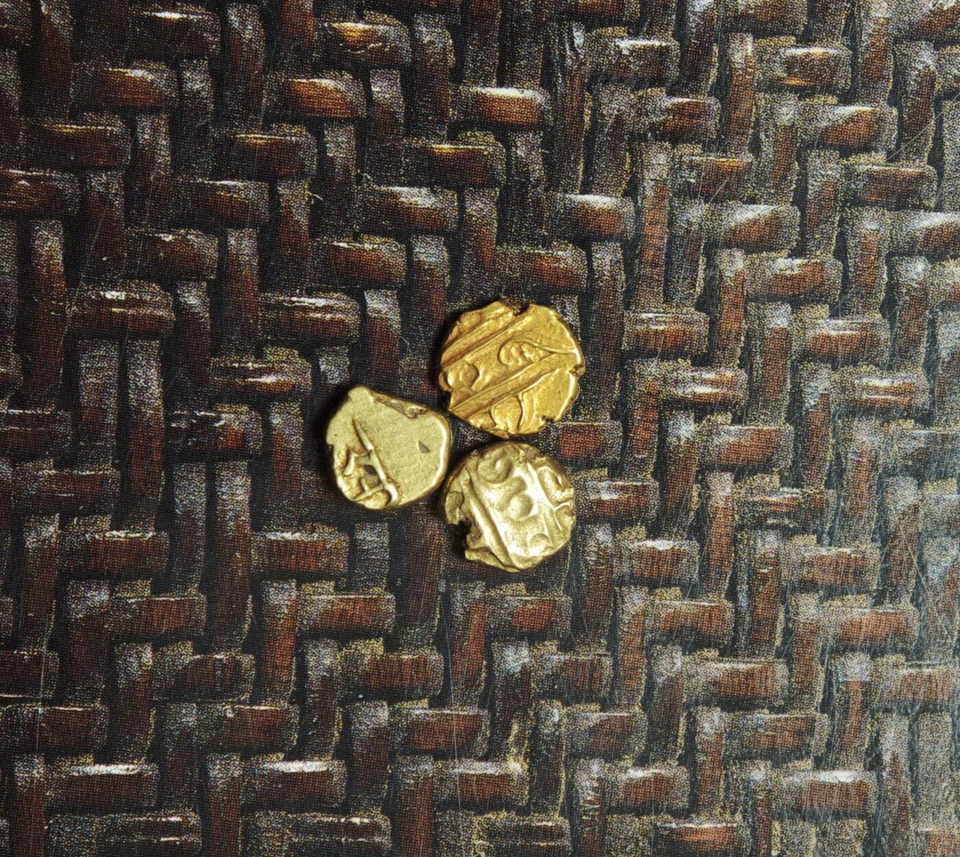 2026年2月捡漏拍 印度法兰金币3枚一组 每个0.3-0.4克