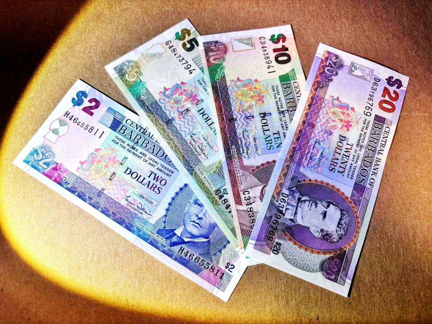 【Blue Auction】世界纸币精拍第785期——18级TOP拍卖/信誉/品质/专业/高效💫 【一组4张】巴巴多斯 2007年2-20元 设计精美 全新UNC